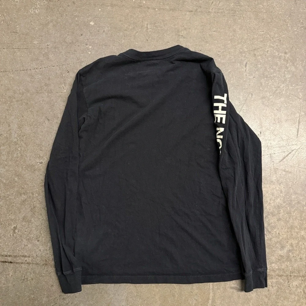 The North Face Mens Black Long Sleeve Graphic T-Shirt Logo Sleeve Small 2514